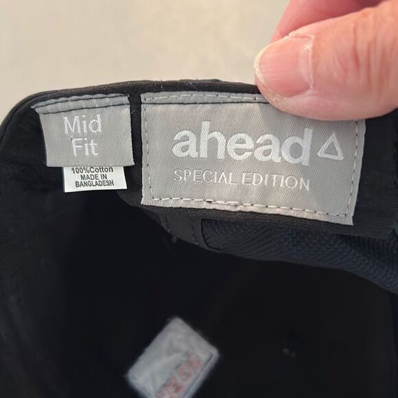 PGA Lightweight Golf Hat NWOT - Picture 2 of 3